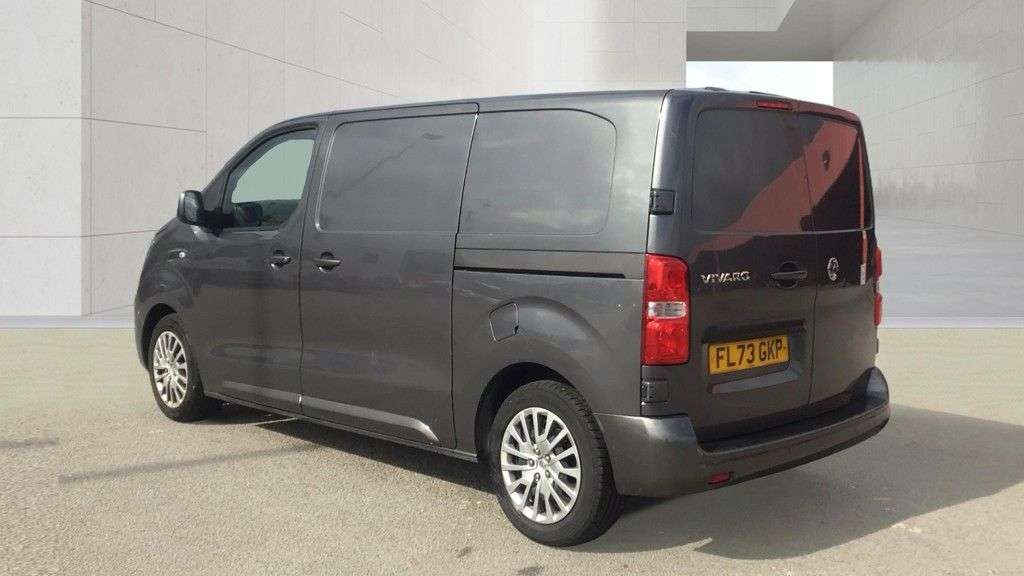 A 2023 VAUXHALL VIVARO 1.5 Turbo D 2700 PRO NAV NO VAT VAN Euro 6 (s/s) (120 ps) IMMACULATE CONDIT A 2023 VAUXHALL VIVARO 1.5 Turbo D 2700 PRO NAV NO VAT VAN Euro 6 (s/s) (120 ps) IMMACULATE CONDIT