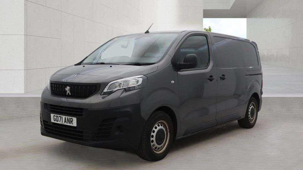 A 2022 PEUGEOT EXPERT 1.5 BlueHDi 1000 Professional Premium NO VAT MWB VAN Euro 6 (s/s) (100 bhp) A 2022 PEUGEOT EXPERT 1.5 BlueHDi 1000 Professional Premium NO VAT MWB VAN Euro 6 (s/s) (100 bhp)