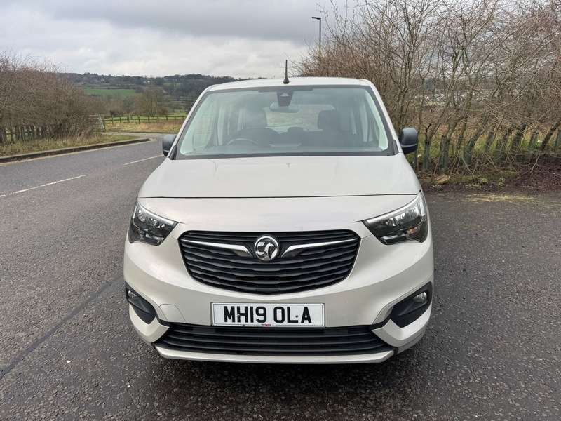 A 0 VAUXHALL COMBO DESIGN CDTI S/S A 0 VAUXHALL COMBO DESIGN CDTI S/S