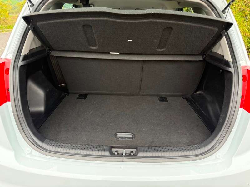 2015 KIA VENGA 2015 KIA VENGA