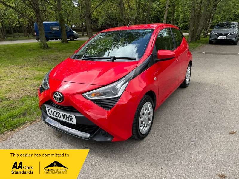 A 2020 TOYOTA AYGO VVT-I X-PLAY X-SHIFT A 2020 TOYOTA AYGO VVT-I X-PLAY X-SHIFT