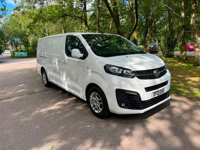 A 2021 VAUXHALL VIVARO L2H1 2900 SPORTIVE S/S A 2021 VAUXHALL VIVARO L2H1 2900 SPORTIVE S/S