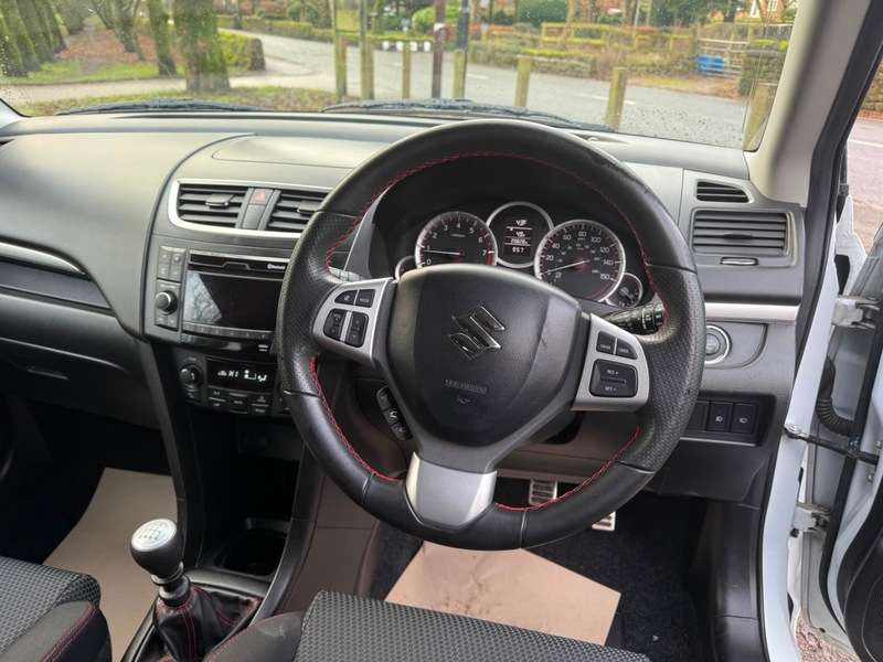 2014 SUZUKI SWIFT 2014 SUZUKI SWIFT