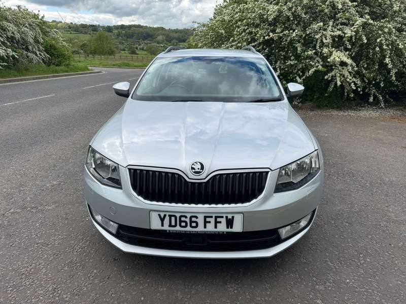 A 2016 SKODA OCTAVIA SE L TDI DSG A 2016 SKODA OCTAVIA SE L TDI DSG