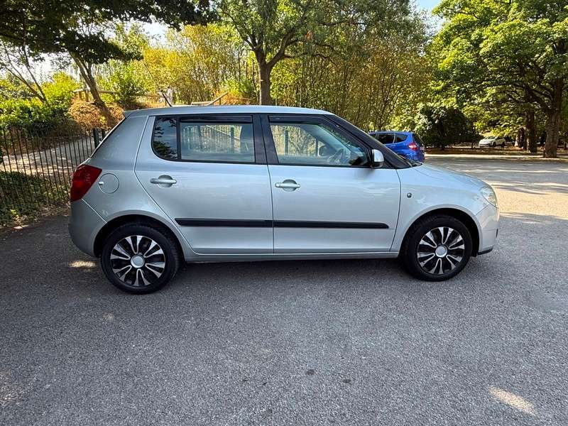 2009 SKODA FABIA 2009 SKODA FABIA