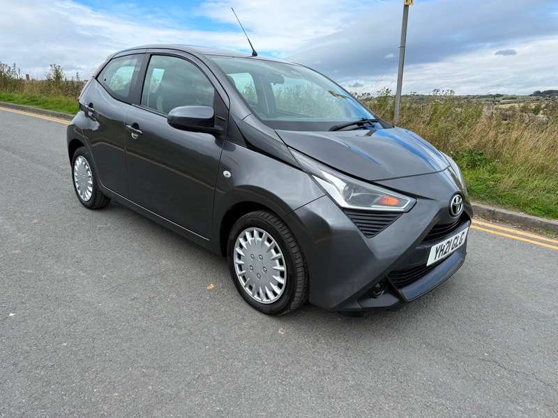 A 2021 TOYOTA AYGO VVT-I X-PLAY TSS A 2021 TOYOTA AYGO VVT-I X-PLAY TSS