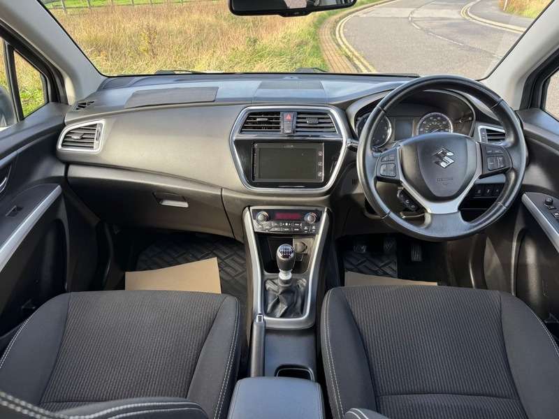 2017 SUZUKI SX4 2017 SUZUKI SX4