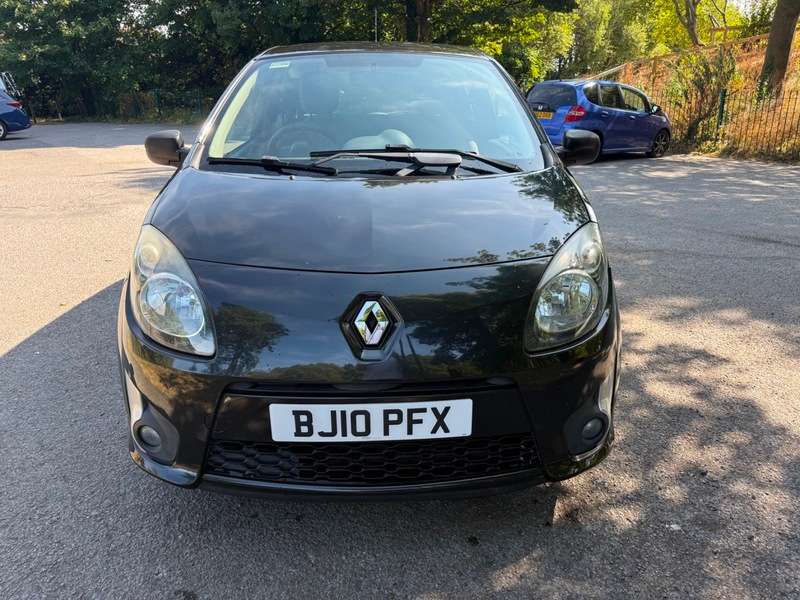 A 2010 RENAULT TWINGO I-MUSIC A 2010 RENAULT TWINGO I-MUSIC