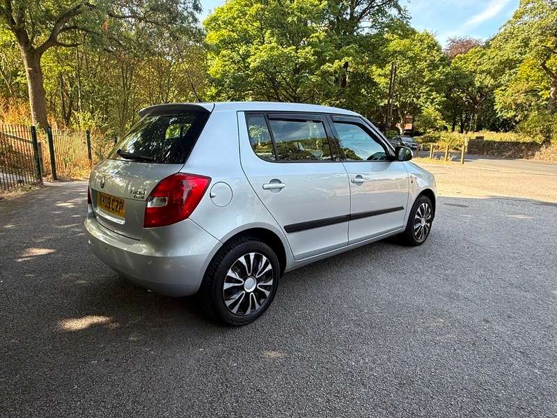 2009 SKODA FABIA 2009 SKODA FABIA