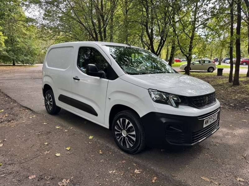 A 2022 PEUGEOT PARTNER BLUEHDI PROFESSIONAL PREMIUM PLUS L1 A 2022 PEUGEOT PARTNER BLUEHDI PROFESSIONAL PREMIUM PLUS L1