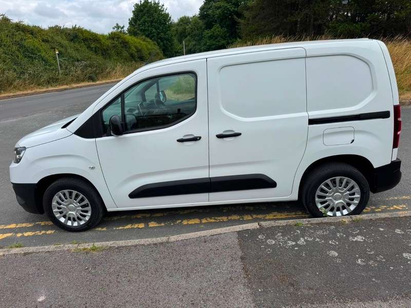 2022 TOYOTA PROACE 2022 TOYOTA PROACE