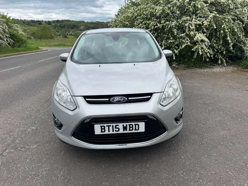 A 2015 FORD C-MAX TITANIUM TDCI A 2015 FORD C-MAX TITANIUM TDCI