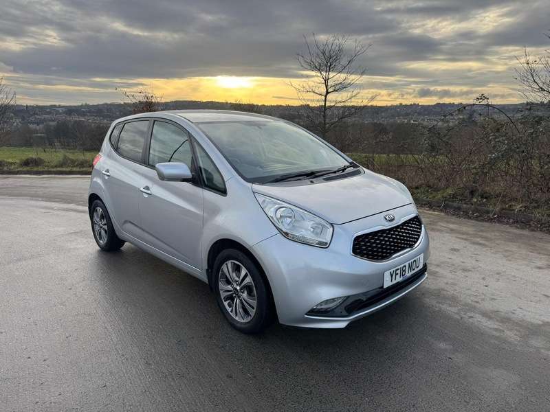 A 2018 KIA VENGA 3 A 2018 KIA VENGA 3