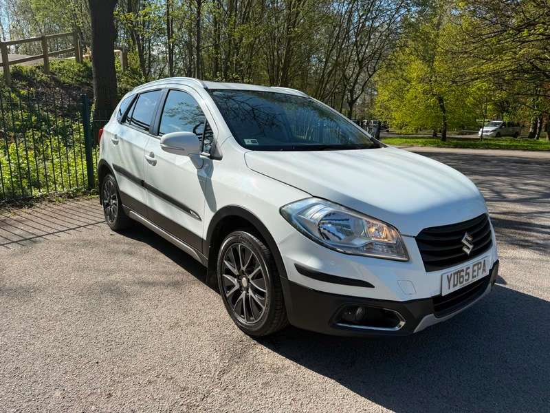 A 2015 SUZUKI SX4 SZ-T ALLGRIP A 2015 SUZUKI SX4 SZ-T ALLGRIP