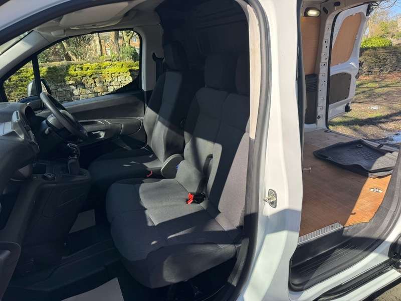 2022 TOYOTA PROACE 2022 TOYOTA PROACE