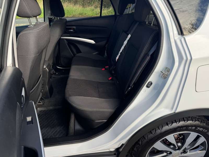 2017 SUZUKI SX4 2017 SUZUKI SX4