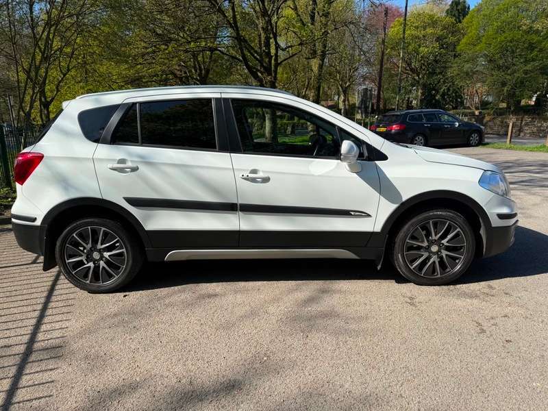 2015 SUZUKI SX4 2015 SUZUKI SX4