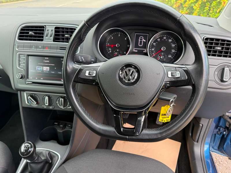 2015 VOLKSWAGEN POLO 2015 VOLKSWAGEN POLO