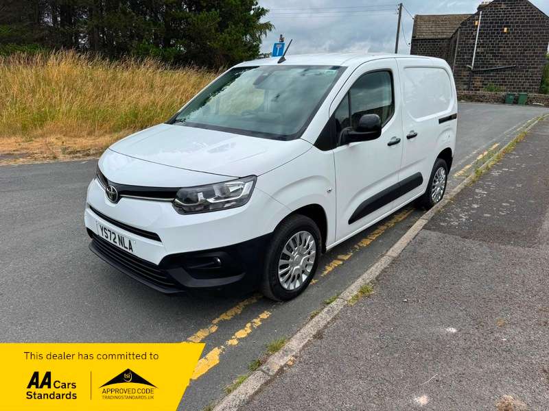 A 2022 TOYOTA PROACE L1 ICON A 2022 TOYOTA PROACE L1 ICON