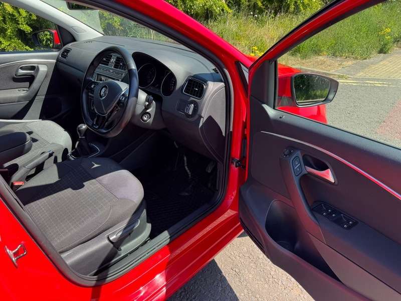 2015 VOLKSWAGEN POLO 2015 VOLKSWAGEN POLO