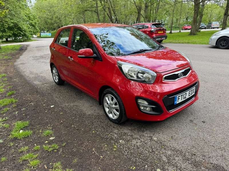 A 2012 KIA PICANTO 2 A 2012 KIA PICANTO 2