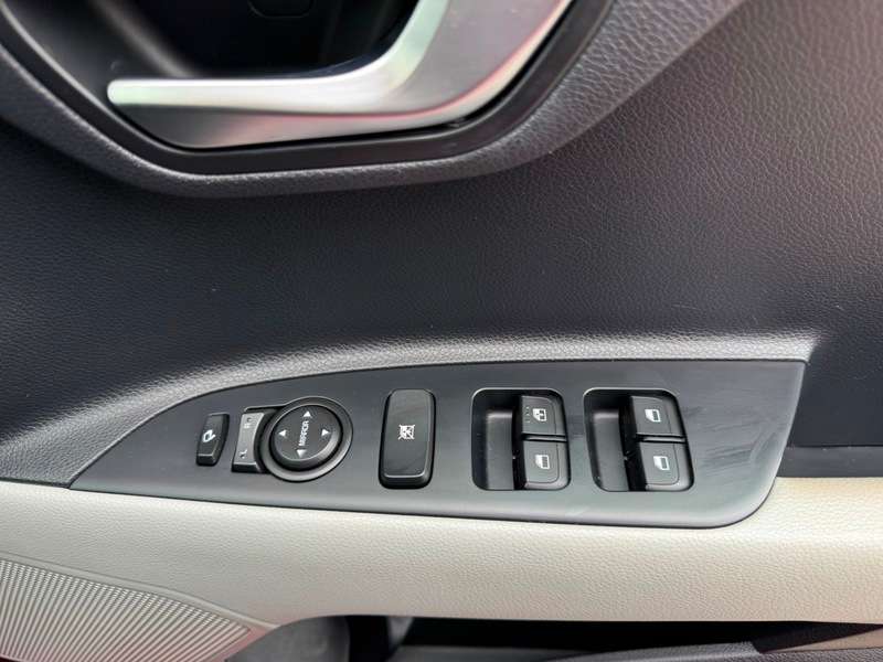 2020 KIA STONIC 2020 KIA STONIC