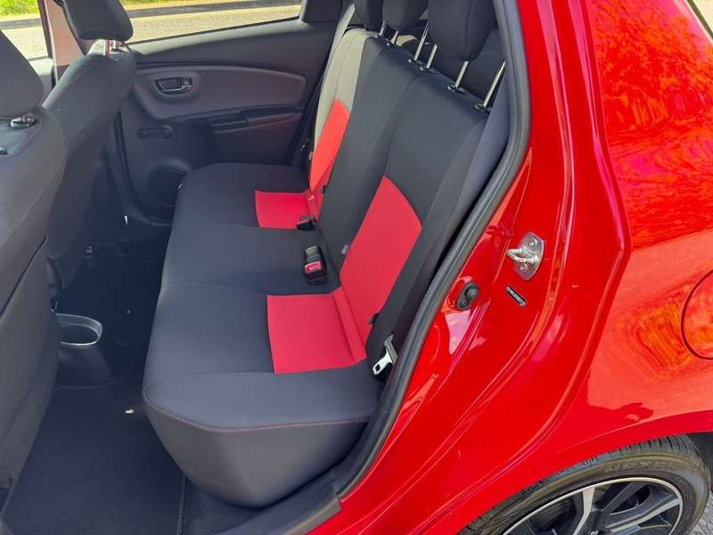 2015 TOYOTA YARIS 2015 TOYOTA YARIS