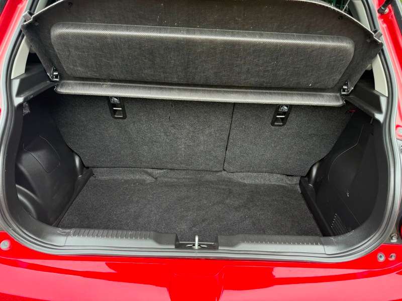 2021 SUZUKI SWIFT 2021 SUZUKI SWIFT