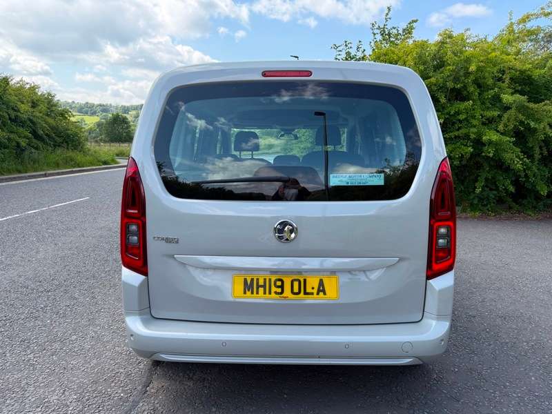 A 2019 VAUXHALL COMBO DESIGN CDTI S/S A 2019 VAUXHALL COMBO DESIGN CDTI S/S