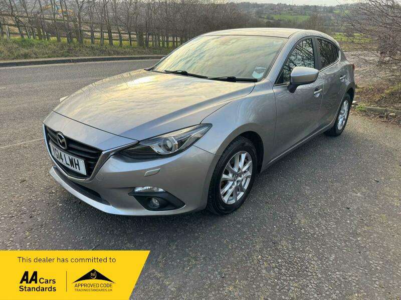 A 2014 MAZDA 3 SE-L NAV A 2014 MAZDA 3 SE-L NAV