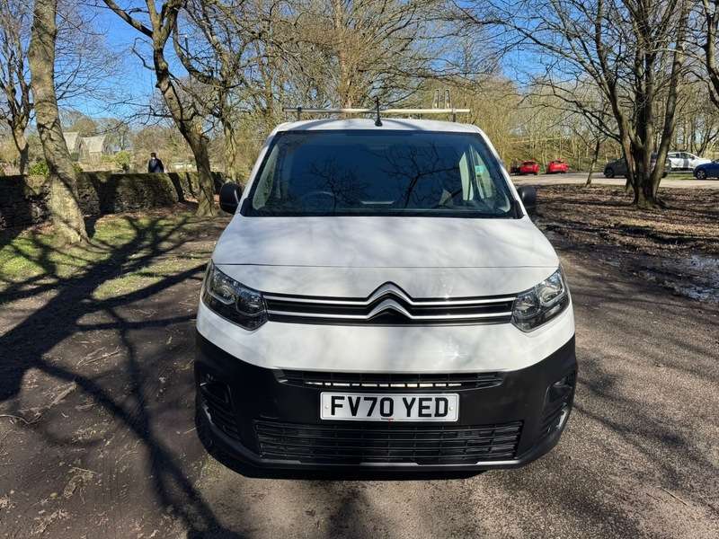 A 2022 TOYOTA PROACE L1 ACTIVE A 2022 TOYOTA PROACE L1 ACTIVE