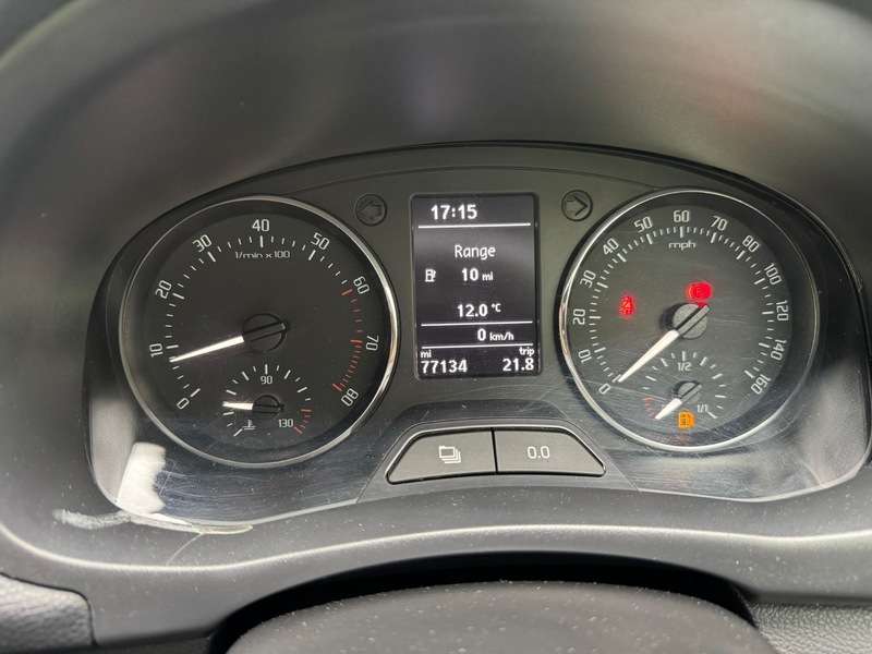 2014 SKODA FABIA 2014 SKODA FABIA