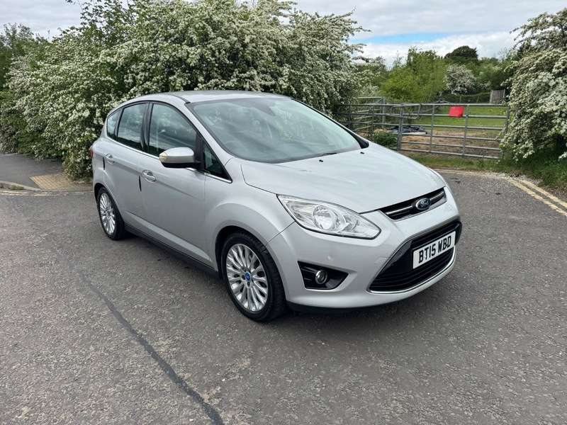 A 2015 FORD C-MAX TITANIUM TDCI A 2015 FORD C-MAX TITANIUM TDCI
