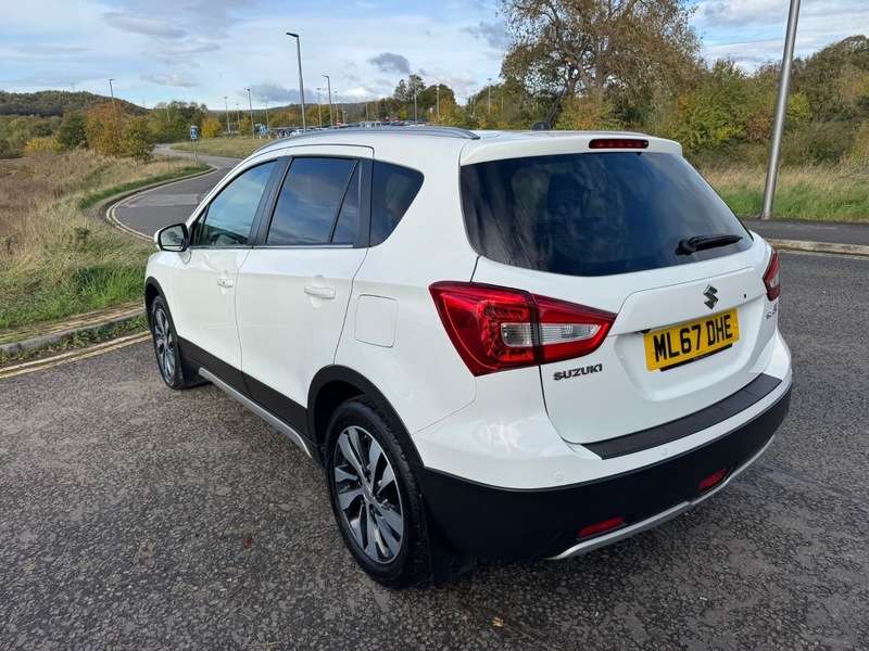 2017 SUZUKI SX4 2017 SUZUKI SX4