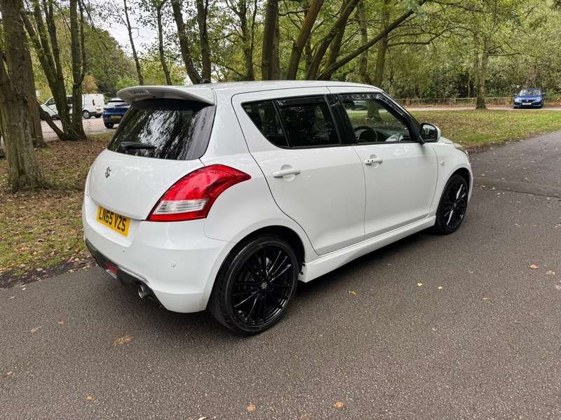 2015 SUZUKI SWIFT 2015 SUZUKI SWIFT