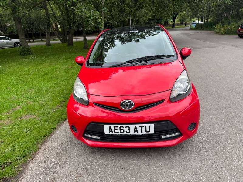A 2014 TOYOTA AYGO VVT-I MOVE WITH STYLE MM A 2014 TOYOTA AYGO VVT-I MOVE WITH STYLE MM
