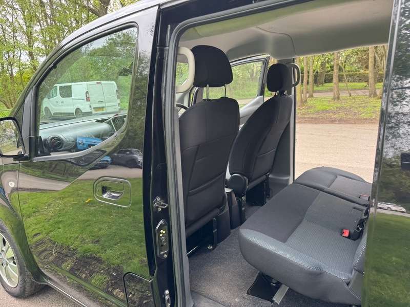 2021 NISSAN NV200 2021 NISSAN NV200