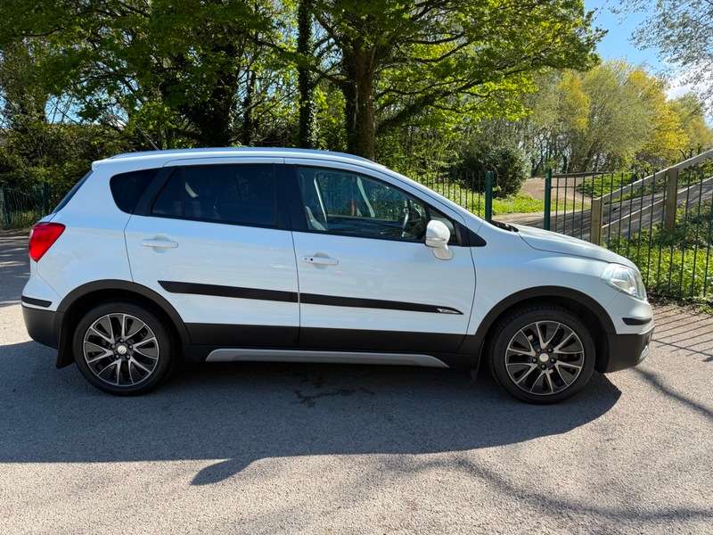 2015 SUZUKI SX4 2015 SUZUKI SX4