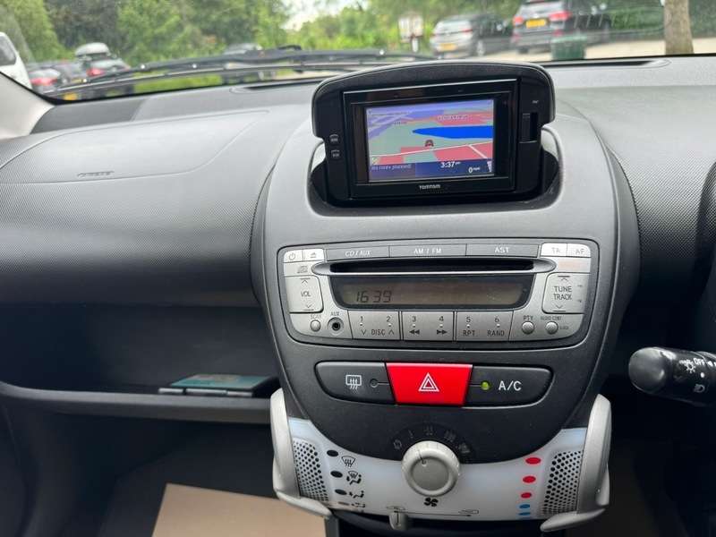 2014 TOYOTA AYGO 2014 TOYOTA AYGO