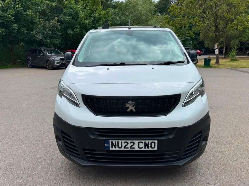 A 2022 PEUGEOT EXPERT BLUEHDI PROFESSIONAL PREMIUM L1 A 2022 PEUGEOT EXPERT BLUEHDI PROFESSIONAL PREMIUM L1