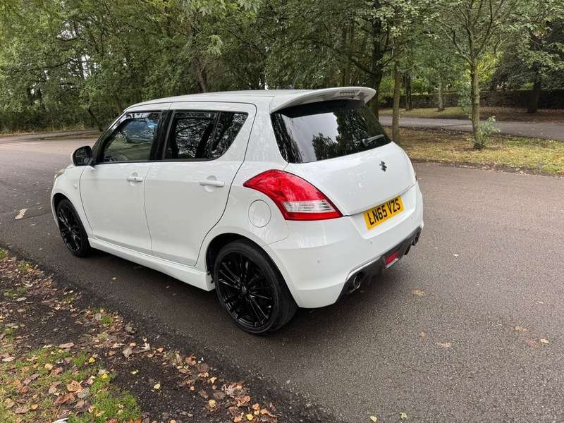 2015 SUZUKI SWIFT 2015 SUZUKI SWIFT