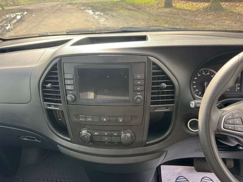 2023 MERCEDES V CLASS 2023 MERCEDES V CLASS