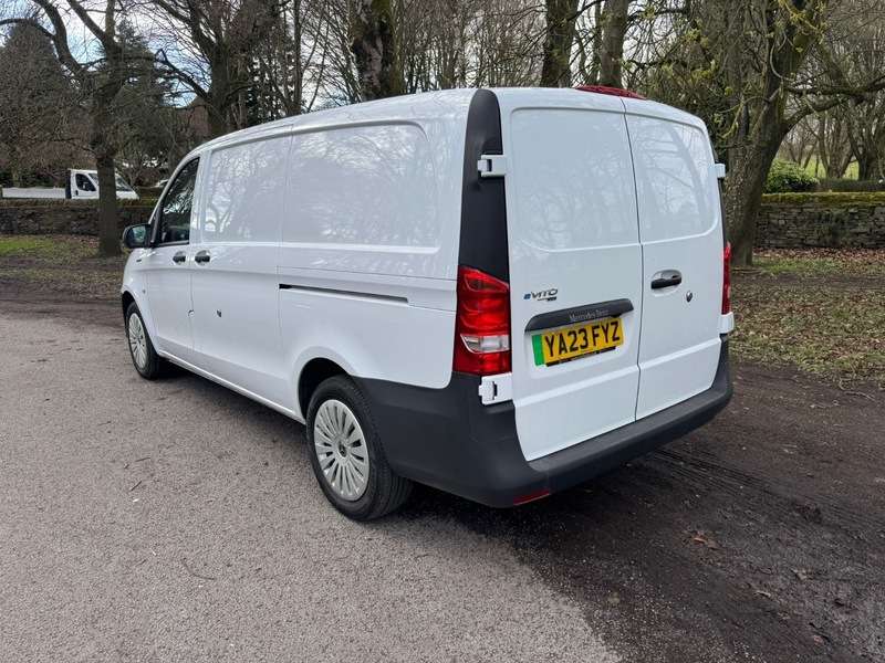 2023 MERCEDES V CLASS 2023 MERCEDES V CLASS