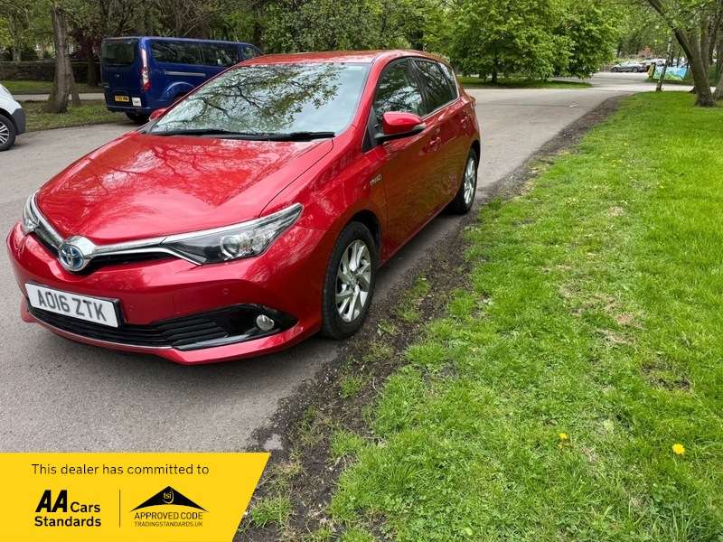 A 2016 TOYOTA AURIS VVT-I BUSINESS EDITION A 2016 TOYOTA AURIS VVT-I BUSINESS EDITION