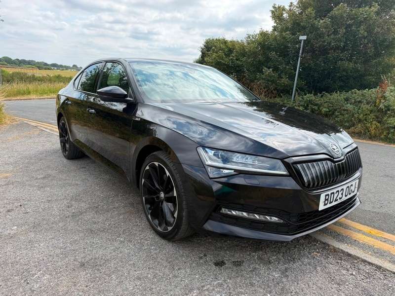 A 2023 SKODA SUPERB SPORTLINE PLUS IV DSG A 2023 SKODA SUPERB SPORTLINE PLUS IV DSG