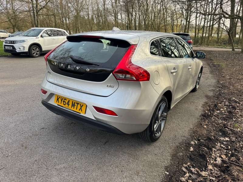 2014 VOLVO V40 2014 VOLVO V40