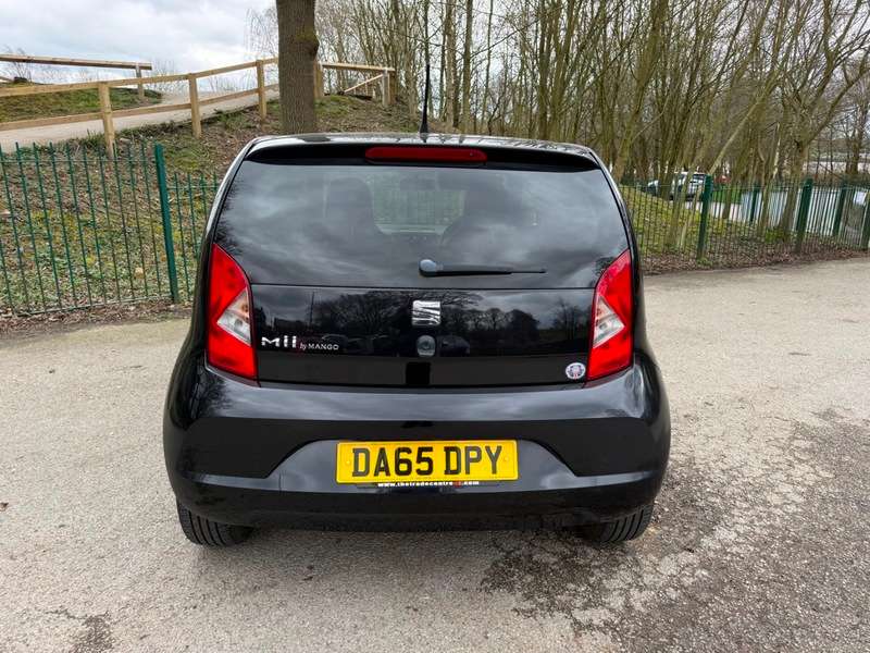 A 2015 SEAT MII MII BY MANGO A 2015 SEAT MII MII BY MANGO