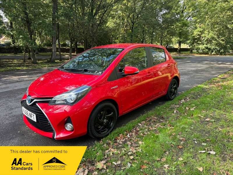 A 2016 TOYOTA YARIS VVT-I ICON M-DRIVE S A 2016 TOYOTA YARIS VVT-I ICON M-DRIVE S