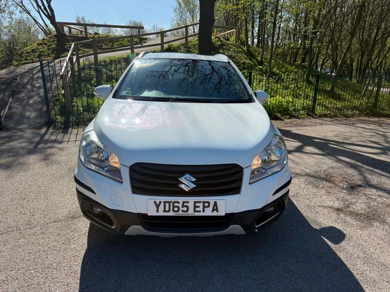 A 2015 SUZUKI SX4 SZ-T ALLGRIP A 2015 SUZUKI SX4 SZ-T ALLGRIP