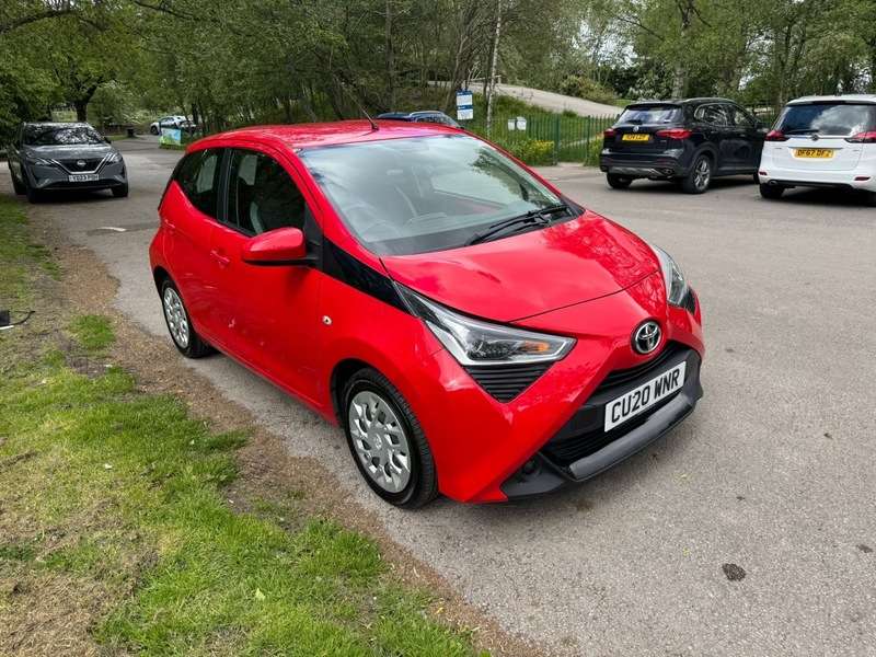 A 2020 TOYOTA AYGO VVT-I X-PLAY X-SHIFT A 2020 TOYOTA AYGO VVT-I X-PLAY X-SHIFT